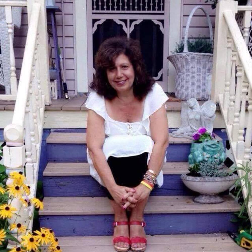Meet your Posher, Denise